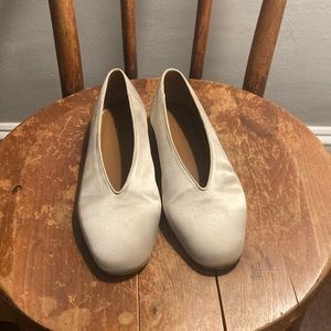 Le Monde Beryl Regency Flats Bone White Satin Wedding Shoes 39